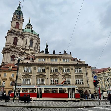 Unique Charles Bridge 2Bdr Apartment. Прага Екстериор снимка