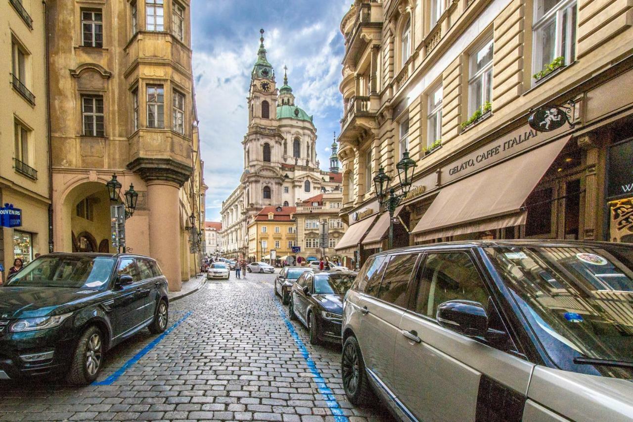 Unique Charles Bridge 2Bdr Apartment. Прага Екстериор снимка